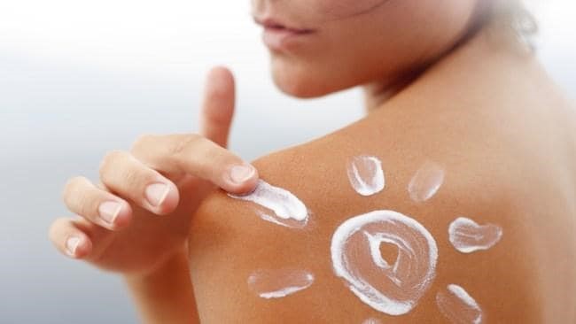Use sunscreen lotion